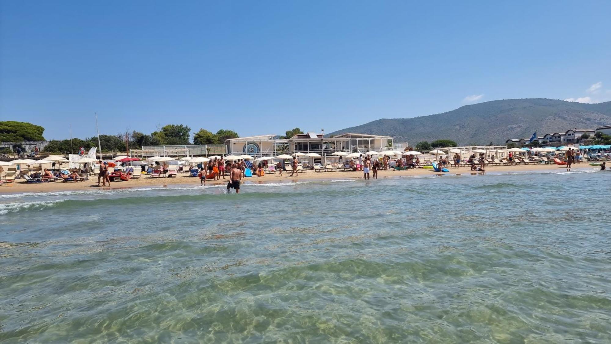 Bellissima Villa Fronte Mare Bandiera Blu Sperlonga Exteriör bild